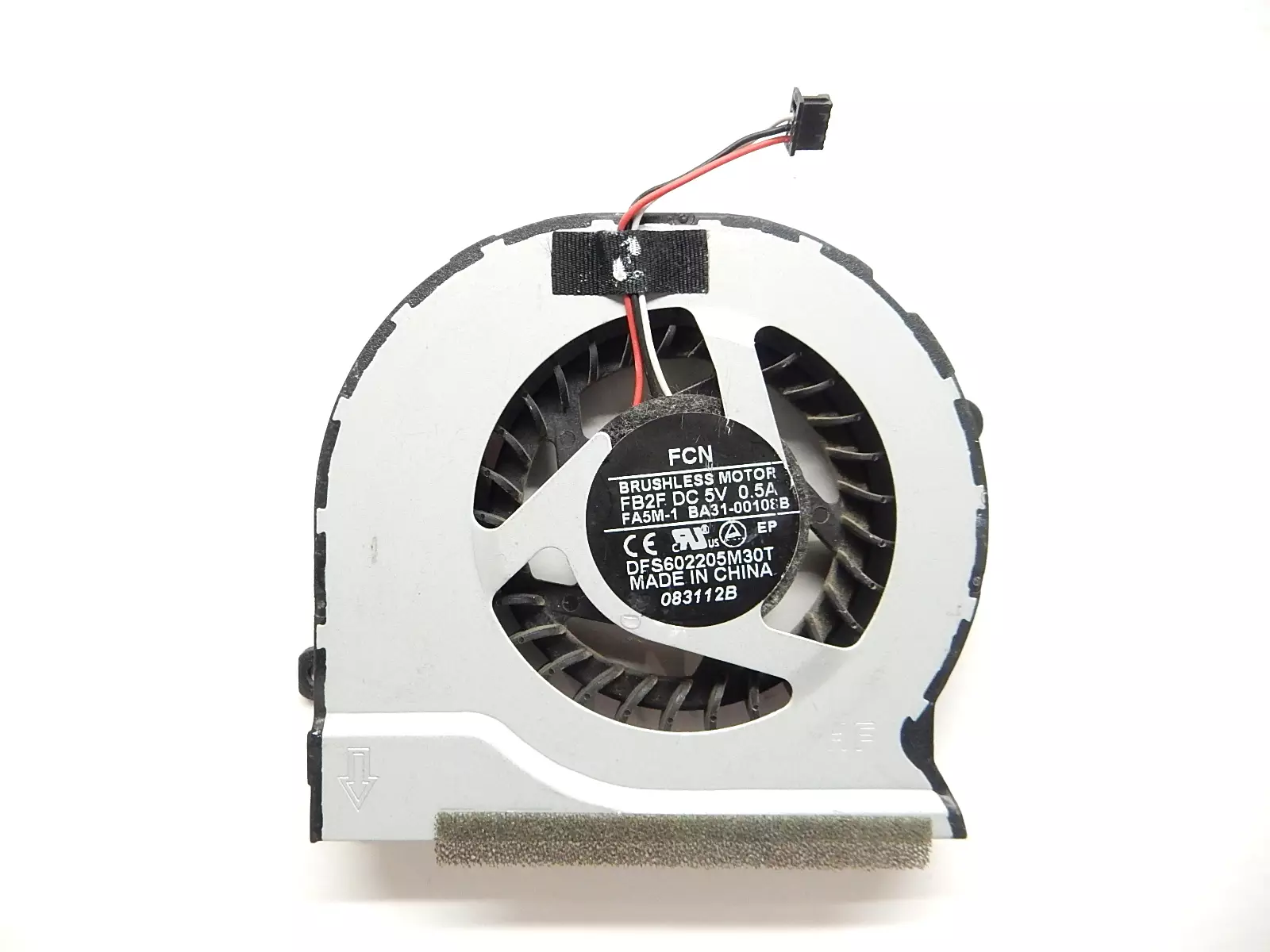 Вентилятор BRUSHLESS FA5M-1 BA31-00108B DFS602205M30T Samsung NP305V5A NP300E5C NP300V5Z NP305E5C NP300E5X NP300E4C