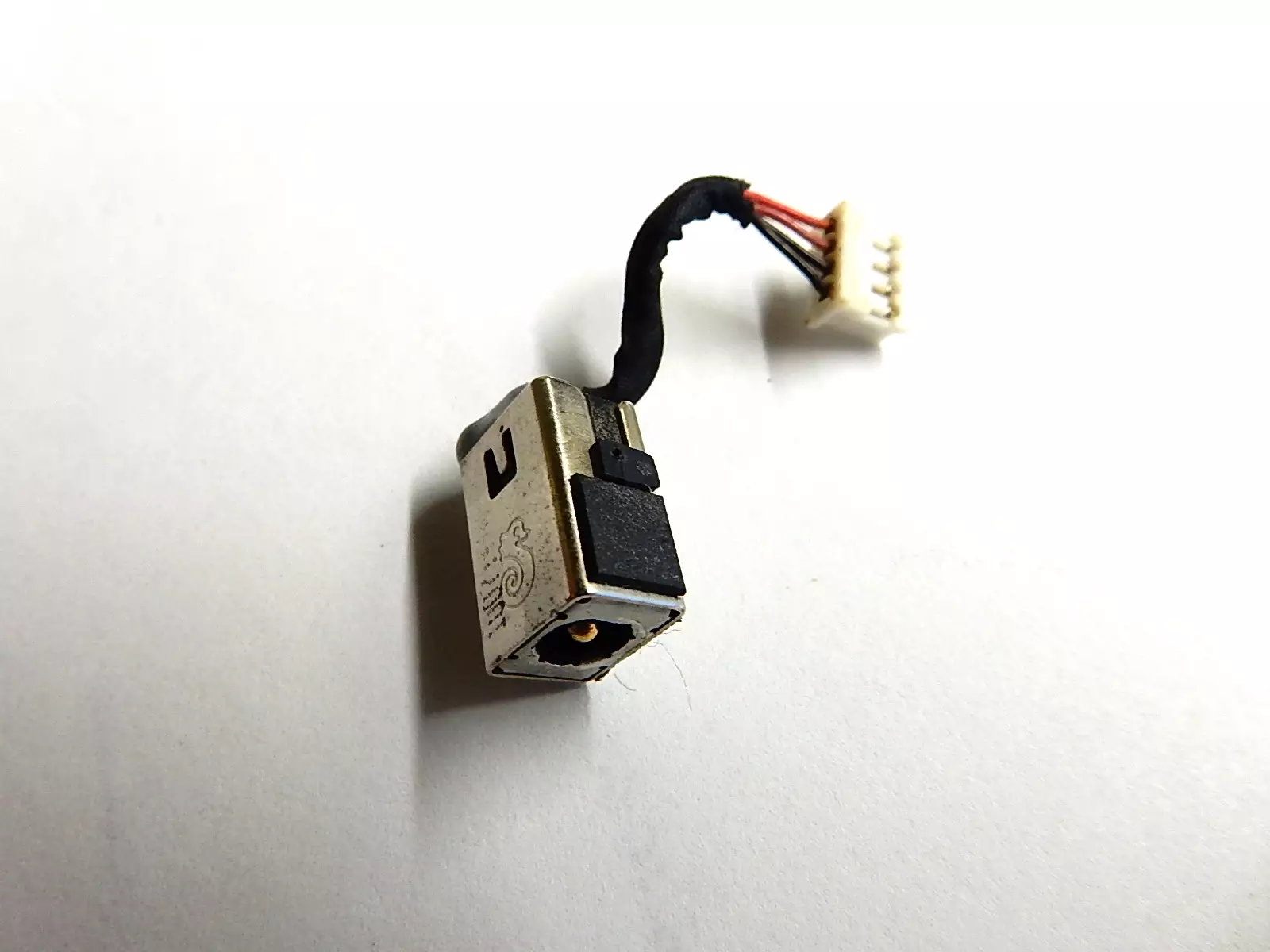 Разъем питания на шлейфе HP mini 110-3050er