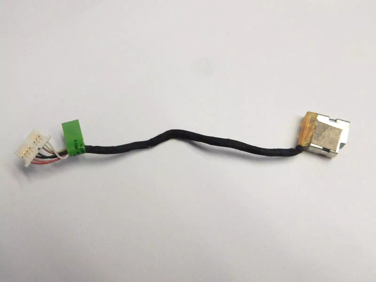Разъем питания на шлейфе 799736-F57 Rev: A HP 250 G4 15-ba600ur HP 15-a 15-ba серии