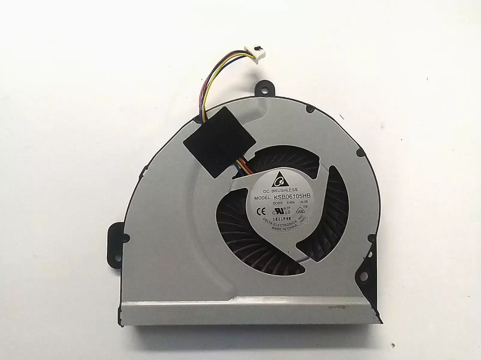 Вентилятор BRUSHLESS KSB06105HB BD93 AL09 1806F8R Asus X44 A43 A53 K43 K43S K53 X43 X53 X54 A44 K84 X84 A54H