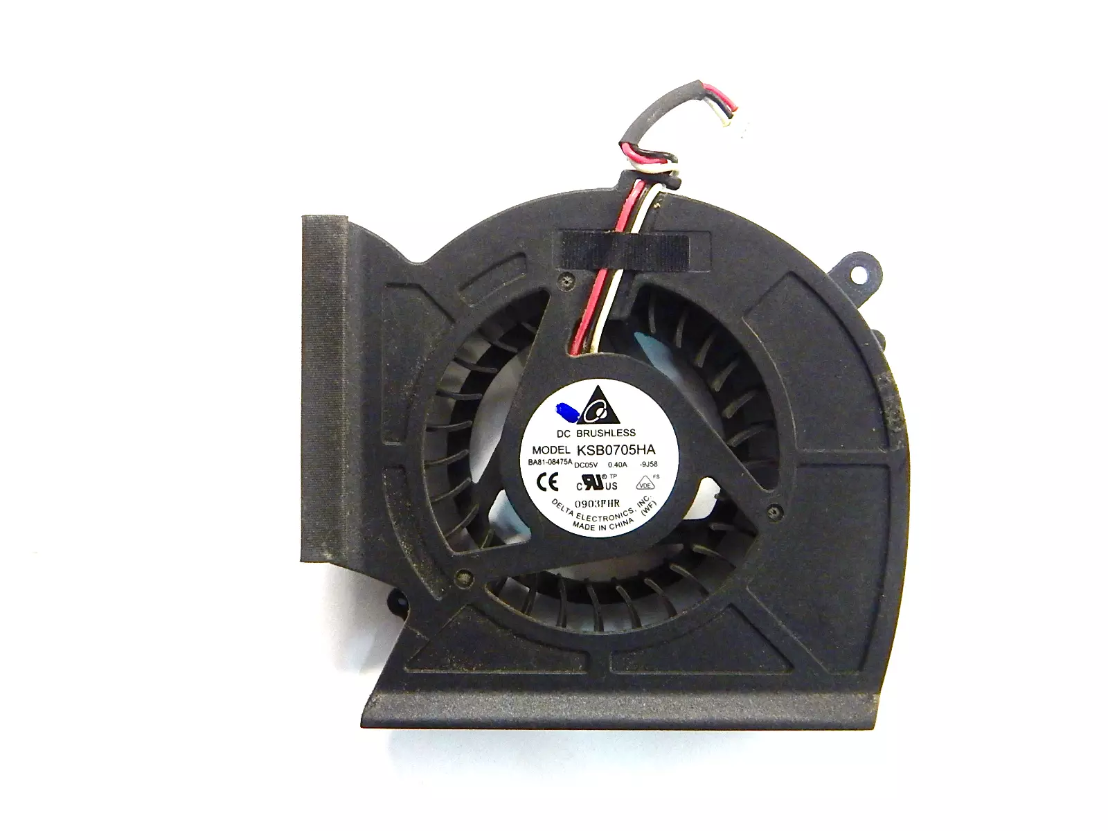 Вентилятор BRUSHLESS KSB0705HA BA81-08475A Samsung R523 R525 R528 R530 R538 R540 R580 R590 RV508 RV510 E352