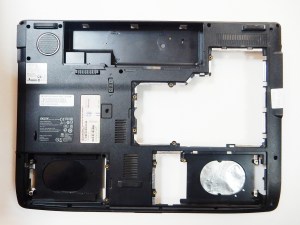 Корпус нижняя часть (корыто) FOX33ZY6BATN2008 REV: 3A для ноутбука Acer Aspire 7530G